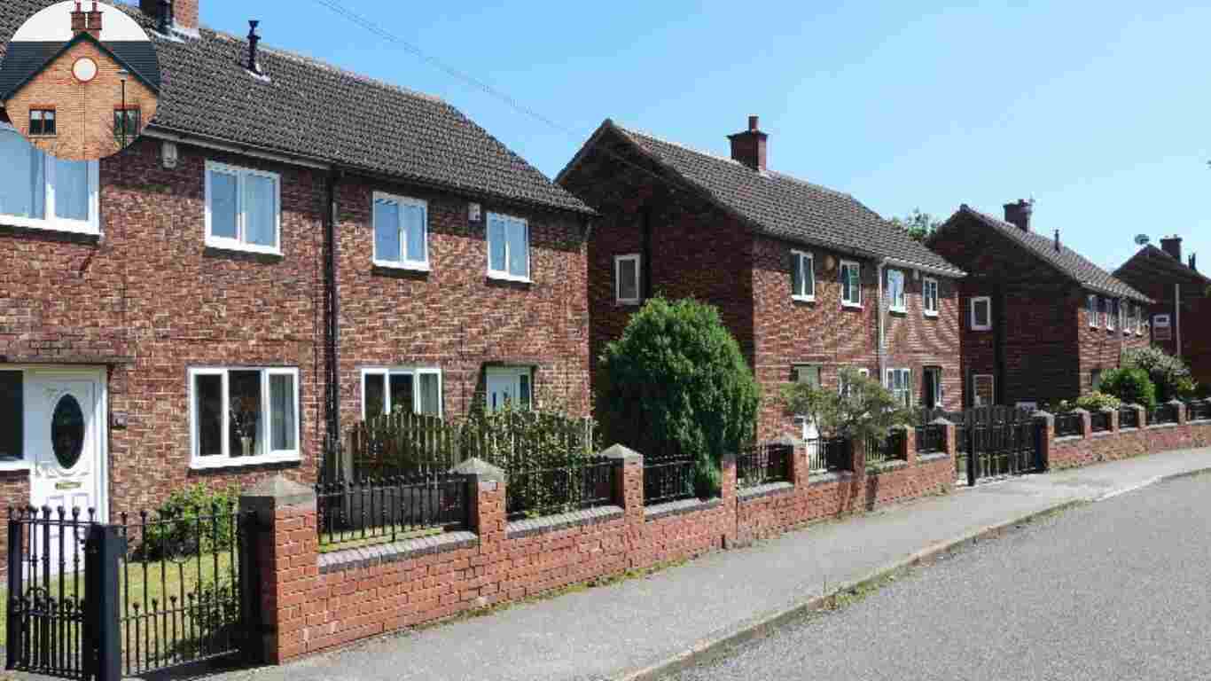 can i buy a house and keep my council house