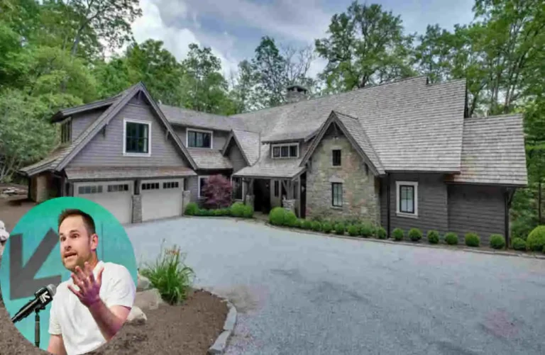 Andy Roddick in Charlotte House